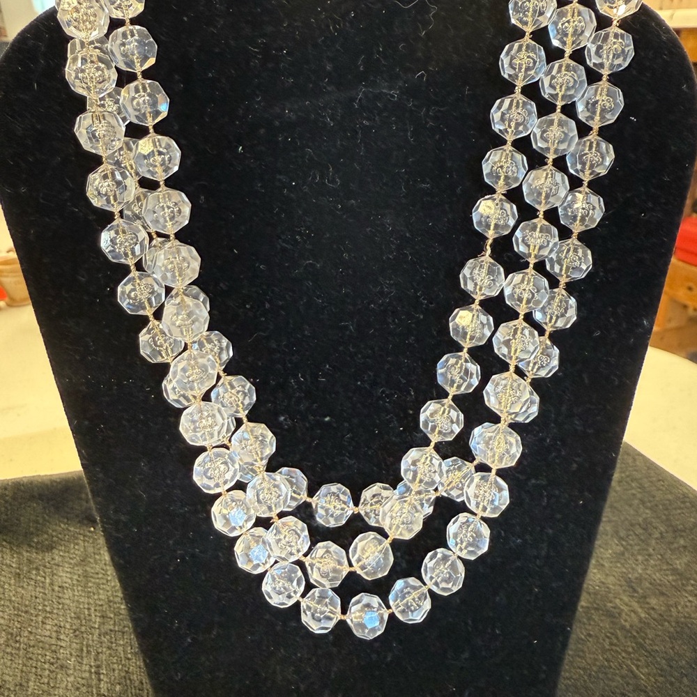 Vintage 1960s Lucite Floral Bead Necklace